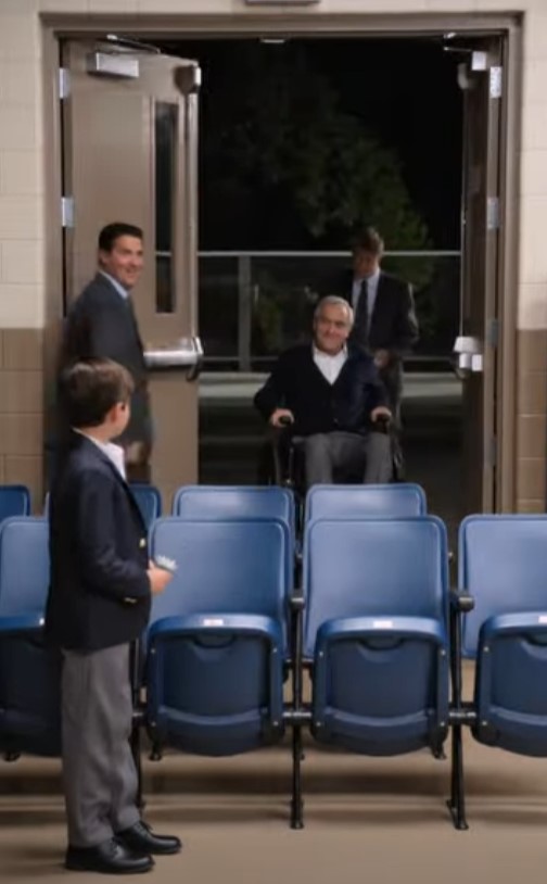 The Boy Refused to Give Up the Empty Front-Row Space—Then the Doors Opened