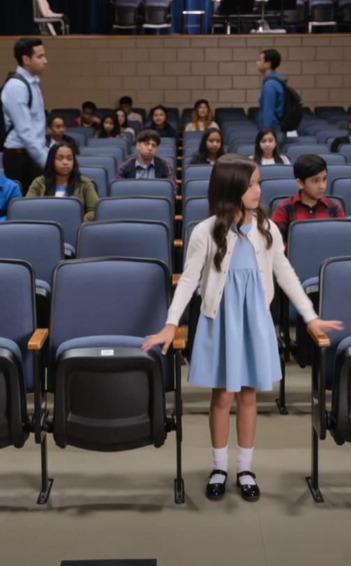 The Little Girl Guarded an Empty Front-Row Space—Then the Auditorium Doors Opened