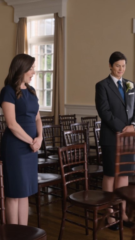 Bride’s Daughter Added One Extra Chair to the Wedding — Then an Elderly Man Appeared at the Door