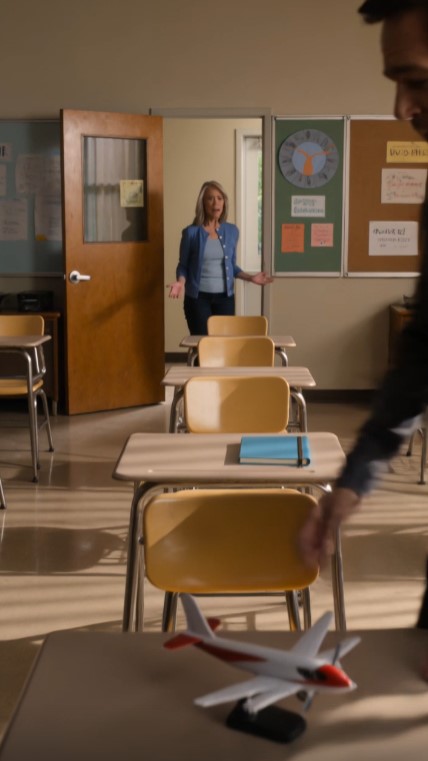 Retired Teacher Reunited With 31 Former Students—Then One Hidden Key Revealed Why They Had Really Returned