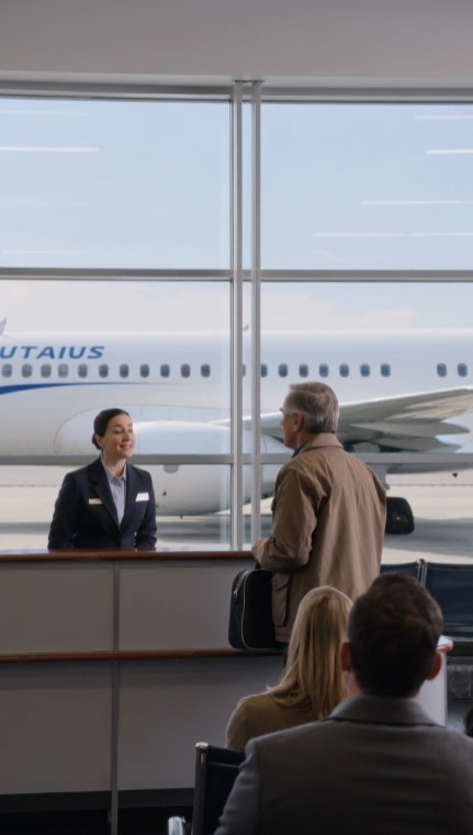 An Elderly Man Was About to Board His Flight—Then Almost the Entire Gate Stood Up