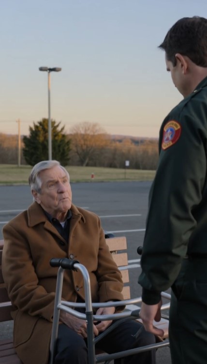 An Elderly Man Waited Outside a Closed Gas Station With One Child’s Shoe—Then a Woman Asked Where the Other One Was