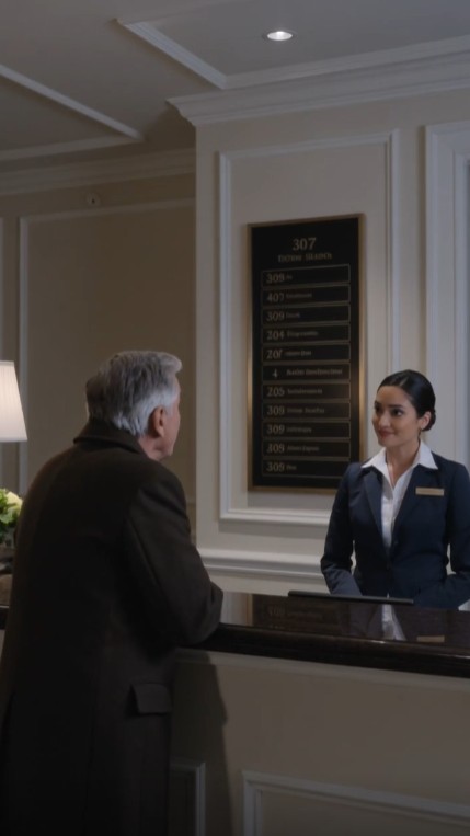 An Elderly Hotel Guest Asked for a Room That Hadn’t Existed for 31 Years—Then the Manager Saw His Own Name